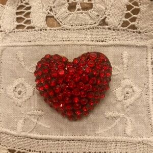 NWT Crystal Rhinestone HEART Brooch Pin RED SUPER SPARKLY Luscious 1 1/4” square